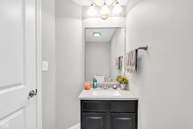 $399,900 | 350 North Meridian Street, Unit 705, Indianapolis, IN 46204