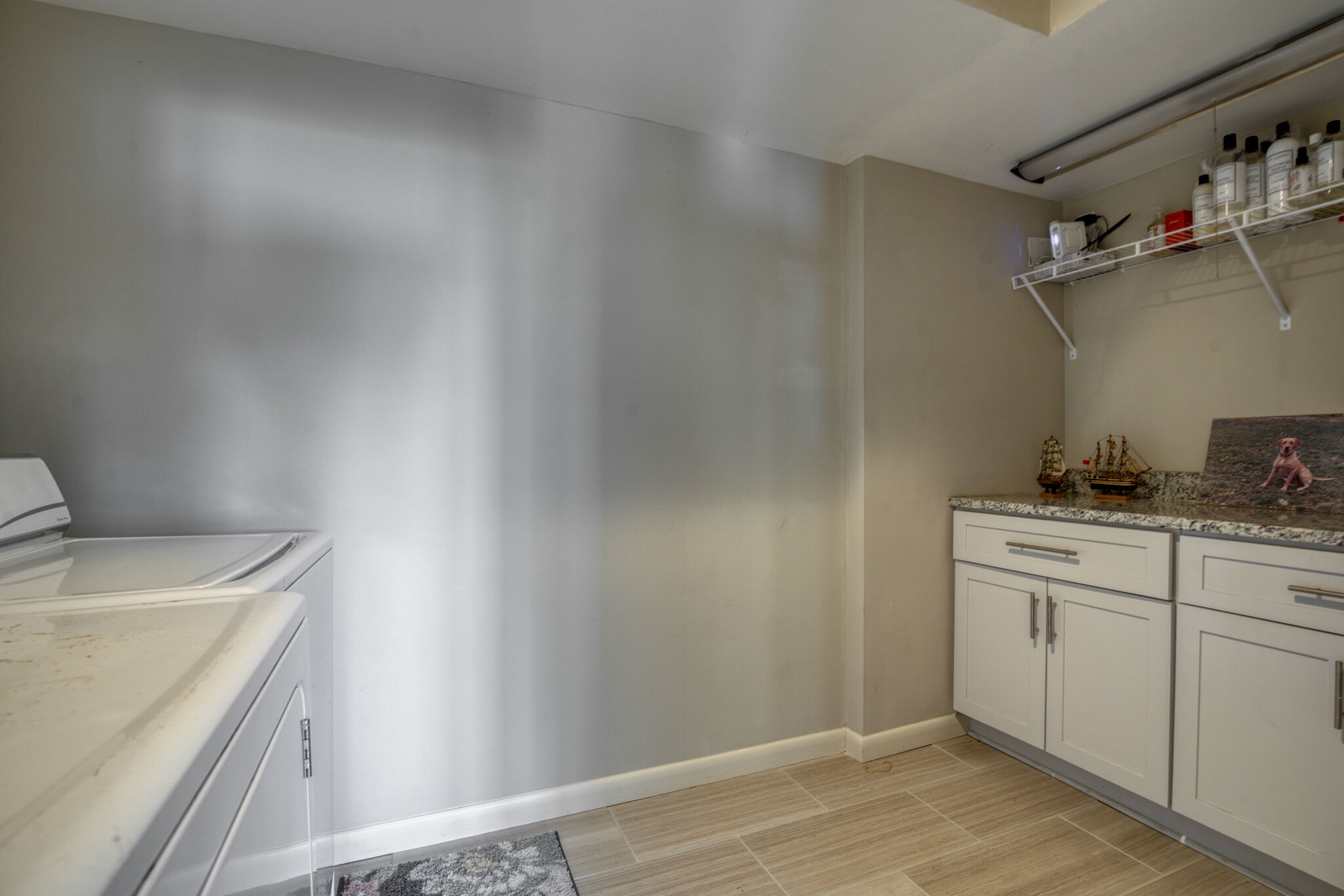 4134 West Hamilton Road Nashville, TN 37218 - Photo 19 of 35 a utility room with sink dryer and washer