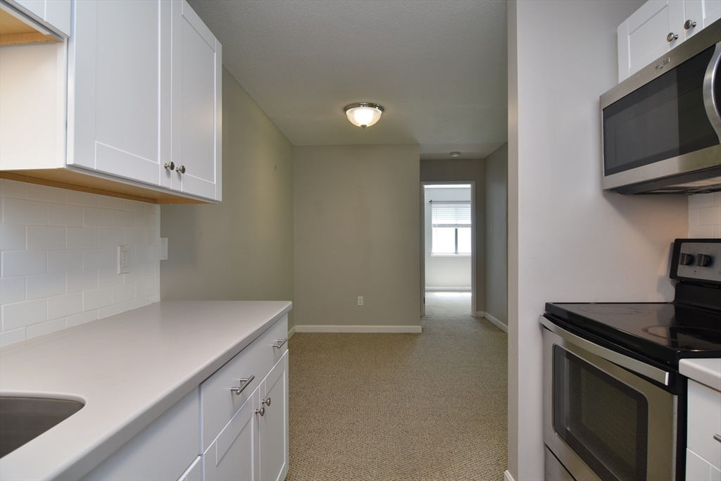 8 Village Way, Unit 10 Natick, MA 01760 - Photo 11 of 24