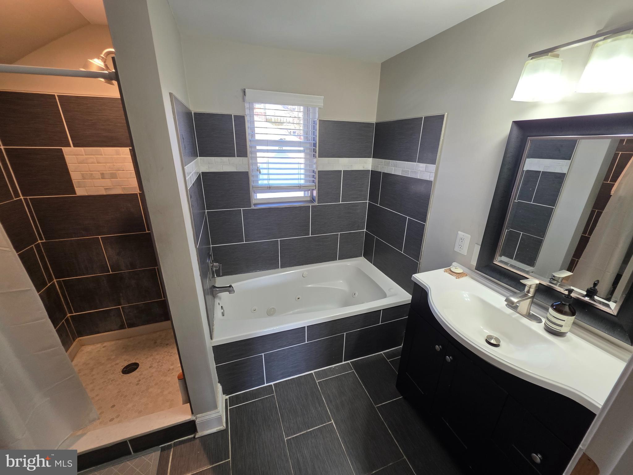 7928 Rolling View Avenue Baltimore, MD 21236 - Photo 13 of 15