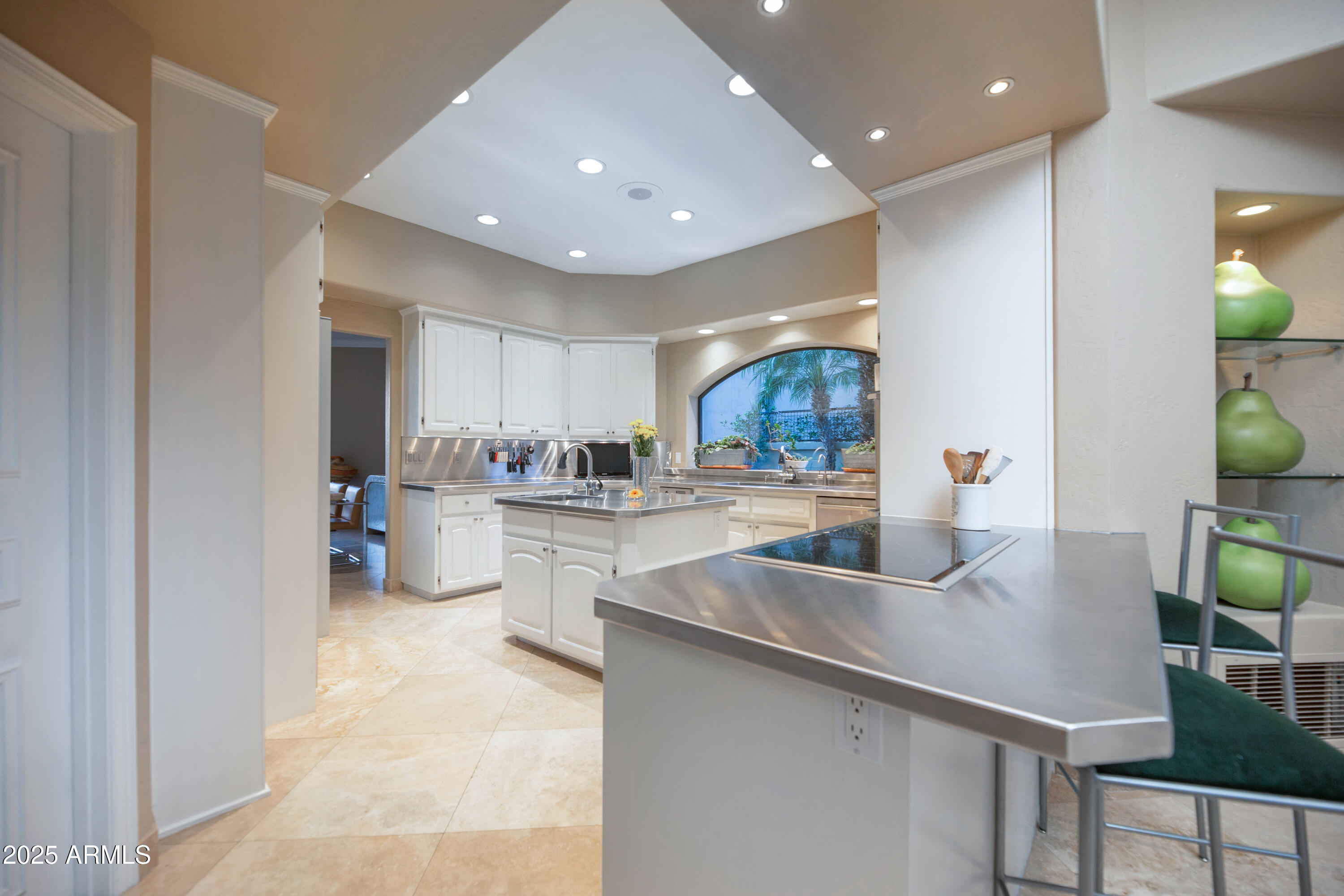 7878 East Gainey Ranch Road, Unit 35 Scottsdale, AZ 85258 - Photo 15 of 48 Kitchen Breakfast Bar