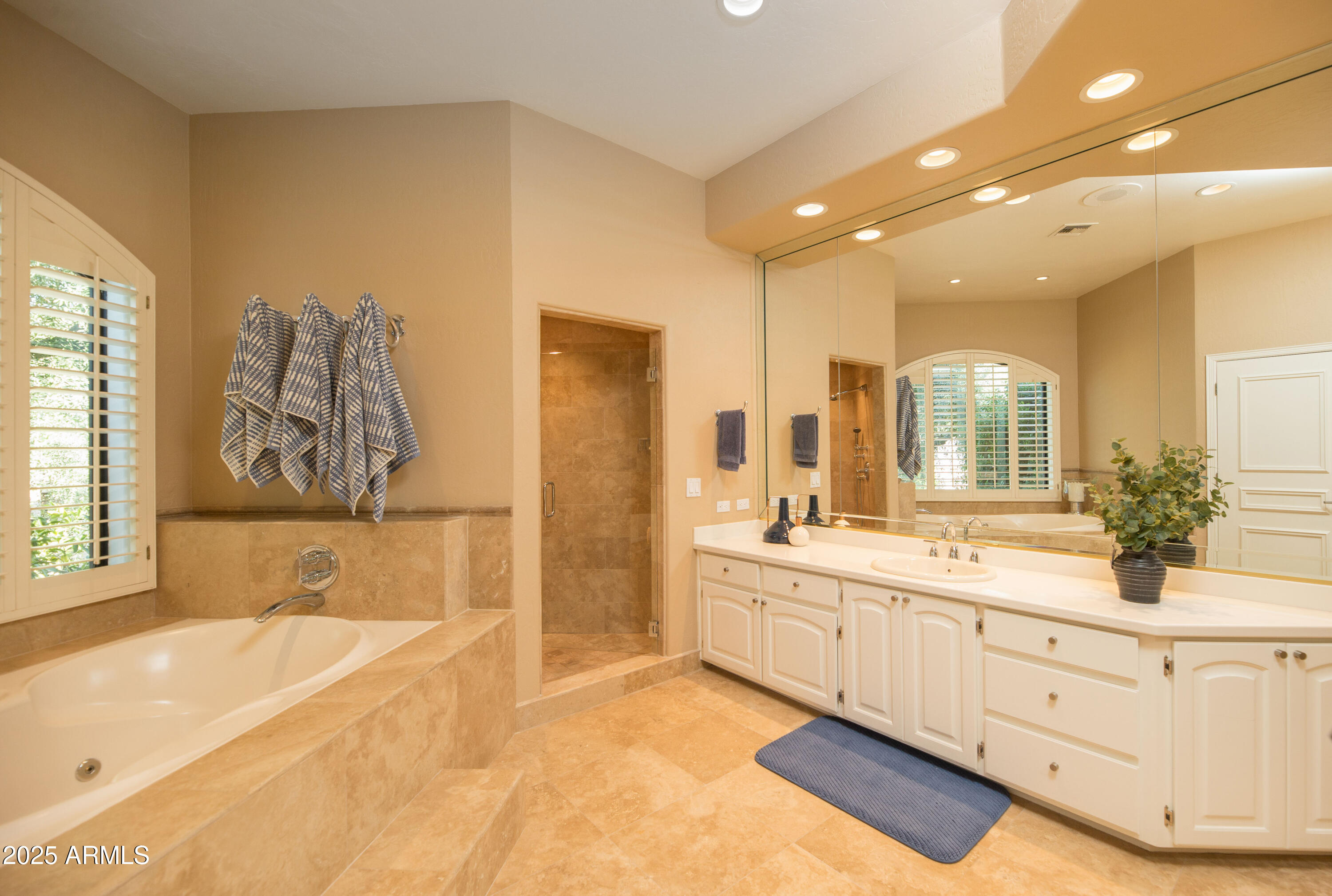 7878 East Gainey Ranch Road, Unit 35 Scottsdale, AZ 85258 - Photo 24 of 48 Primary Bath