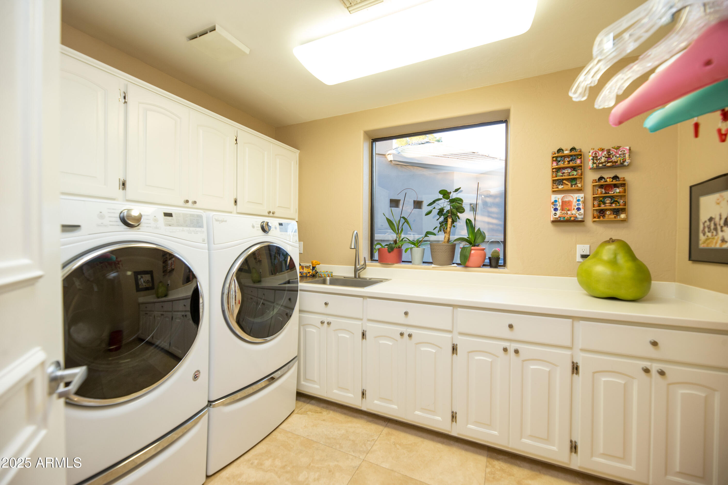 7878 East Gainey Ranch Road, Unit 35 Scottsdale, AZ 85258 - Photo 38 of 48 Laundry