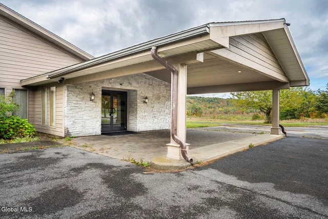 $289,900 | 7365 Highway 22, Hebron, NY 12832