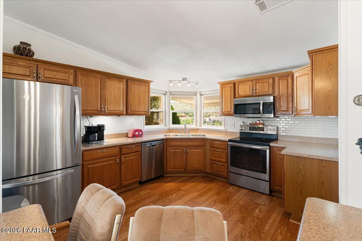 2225 Hillside Loop Road Prescott, AZ 86301 - Photo 11 of 45 25-Kitchen