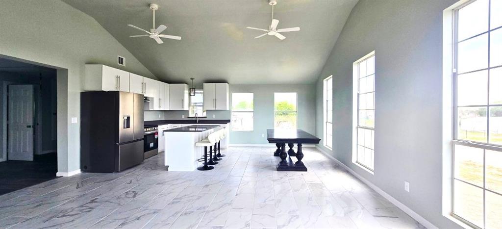 110 Overlook Trail Azle, TX 76020 - Photo 4 of 29 Open Concept living and Kitchen