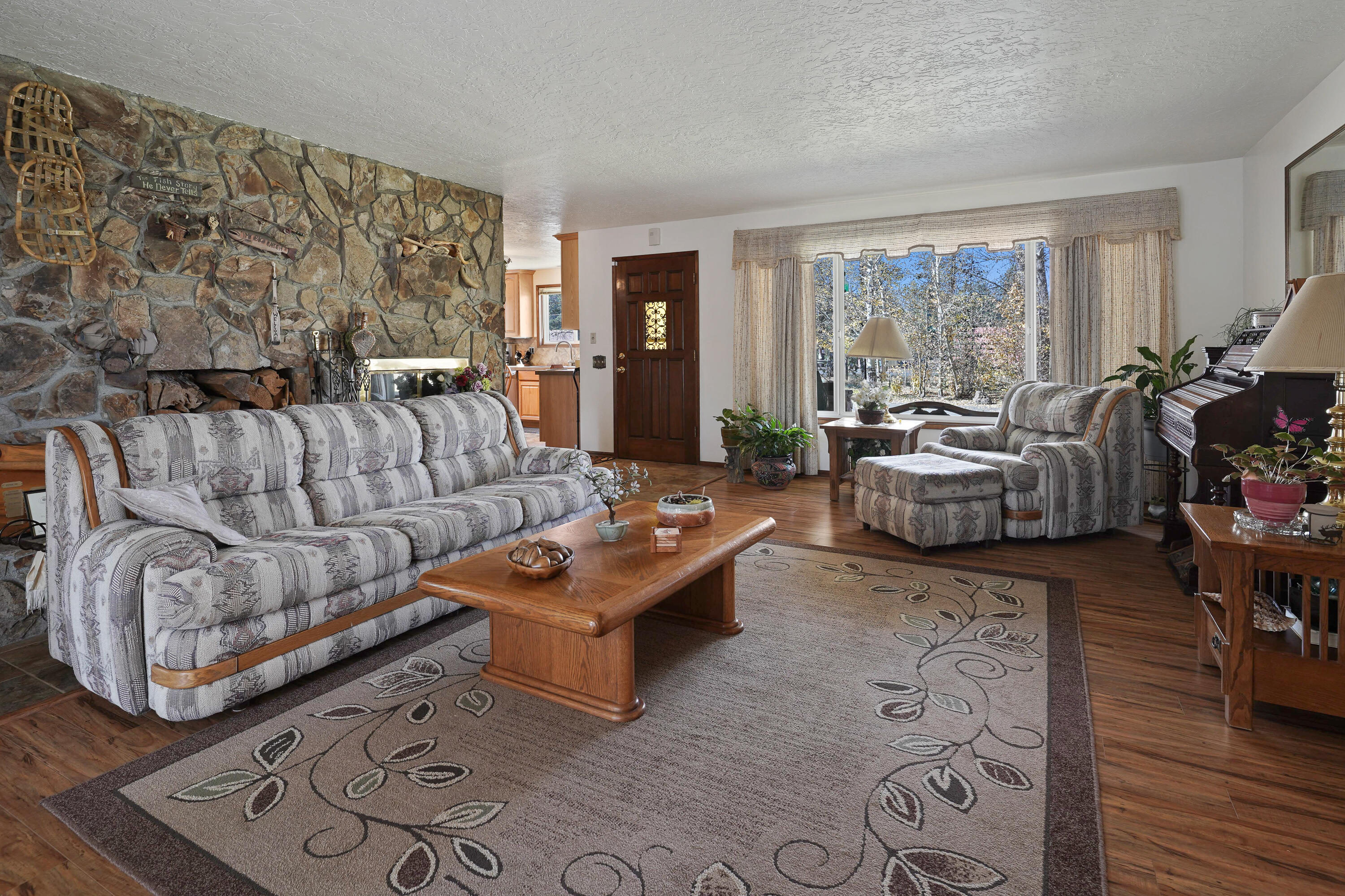 52390 Huntington Road La Pine, OR 97739 - Photo 15 of 37 DSC02821