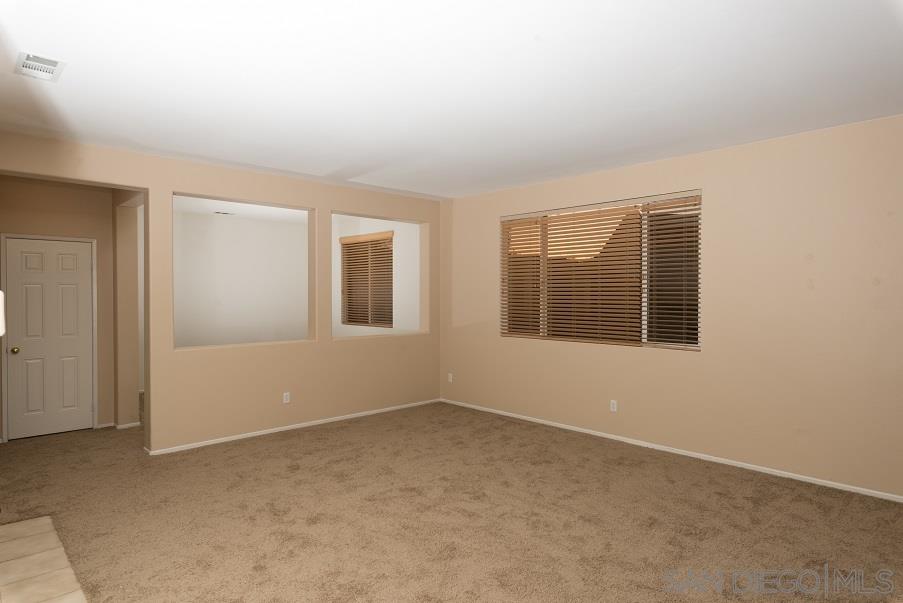 168 Alabaster Loop Perris, CA 92570 - Photo 5 of 18