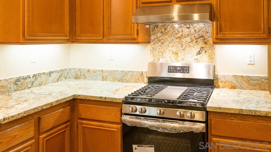 168 Alabaster Loop Perris, CA 92570 - Photo 10 of 18