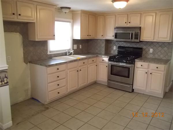 87 Barrington Road Longmeadow, MA 01106 - Photo 2 of 8 Gallery Image 2