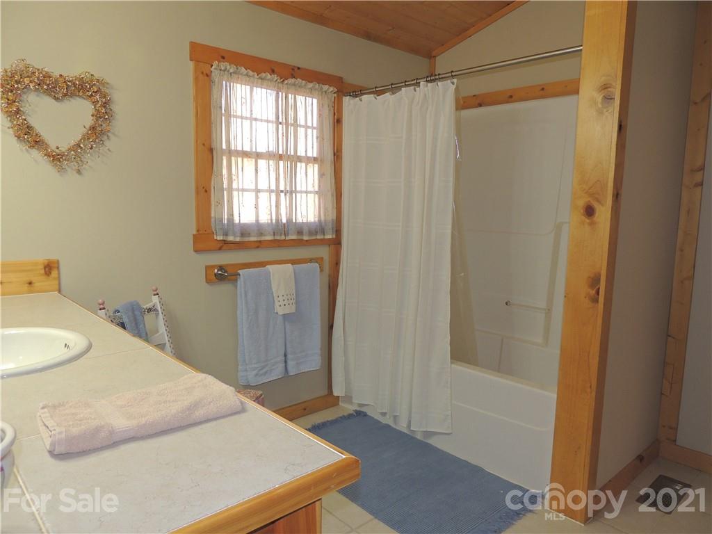 503 Summit Parkway, Unit LO16 Bostic, NC 28018 - Photo 18 of 38