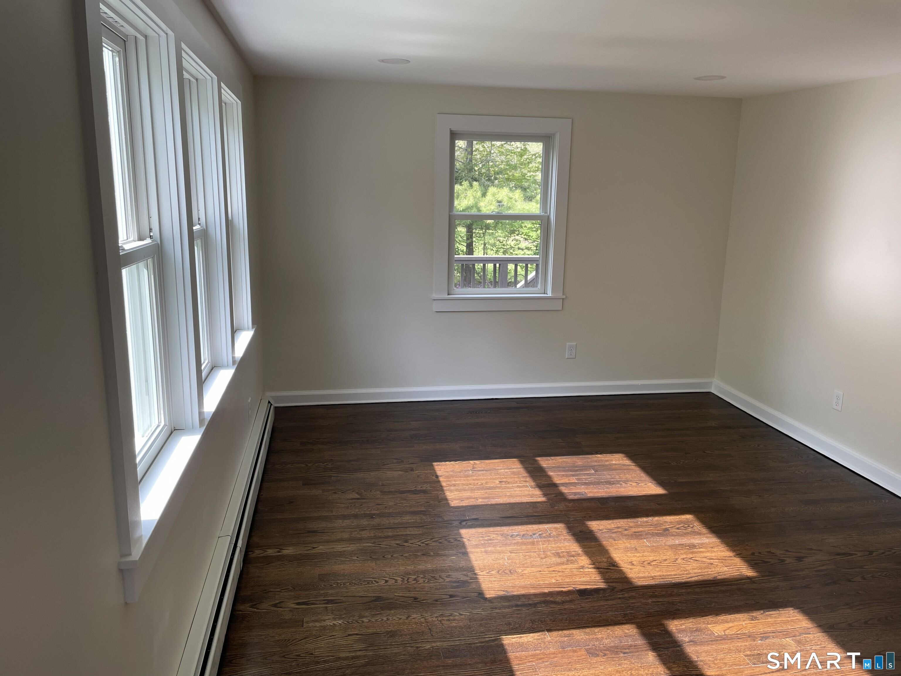 1039 N Road Groton, CT 06340 - Photo 9 of 18