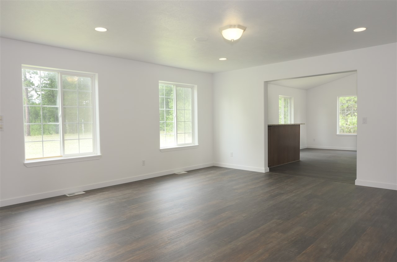 29603 North Perry Road Deer Park, WA 99006 - Photo 11 of 47 Gallery Image 11
