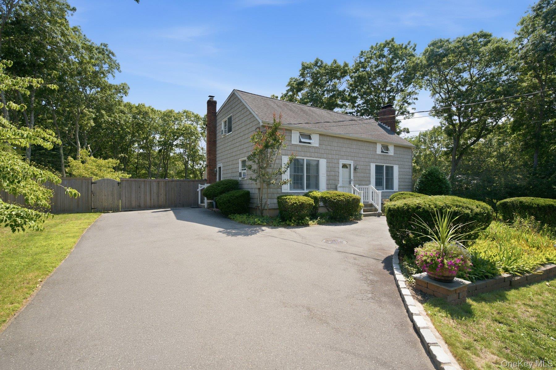 45 Norwood Road Hampton Bays, NY 11946 - Photo 3 of 45