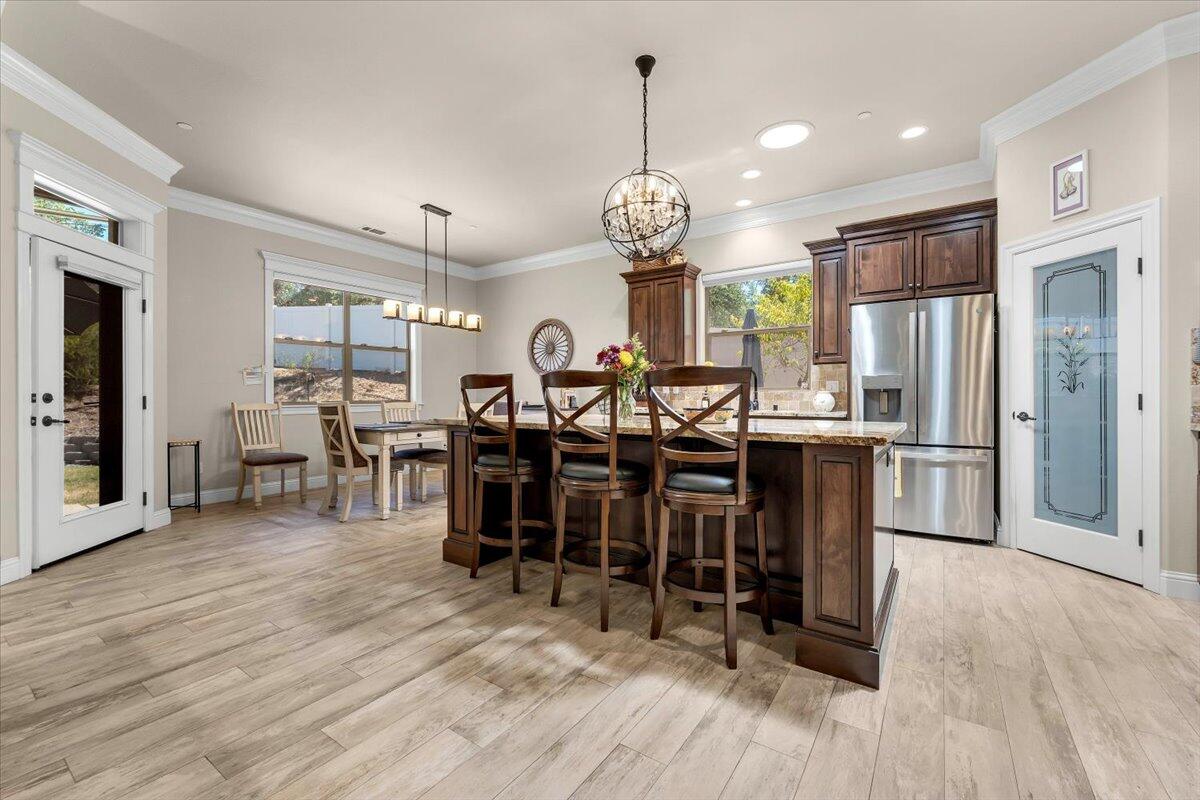 5697 Constitution Way Redding, CA 96003 - Photo 9 of 87 Dream kitchen