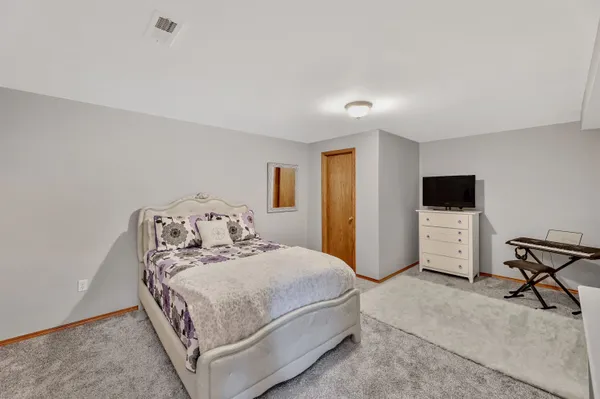 $270,000 | 2114 East St Andrew Court, Goddard, KS 67052