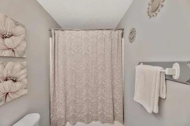 $270,000 | 2114 East St Andrew Court, Goddard, KS 67052