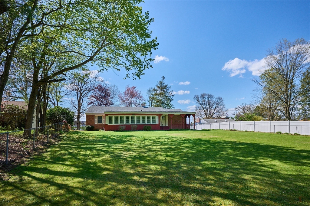 363 Cooley Street Springfield, MA 01128 - Photo 3 of 37