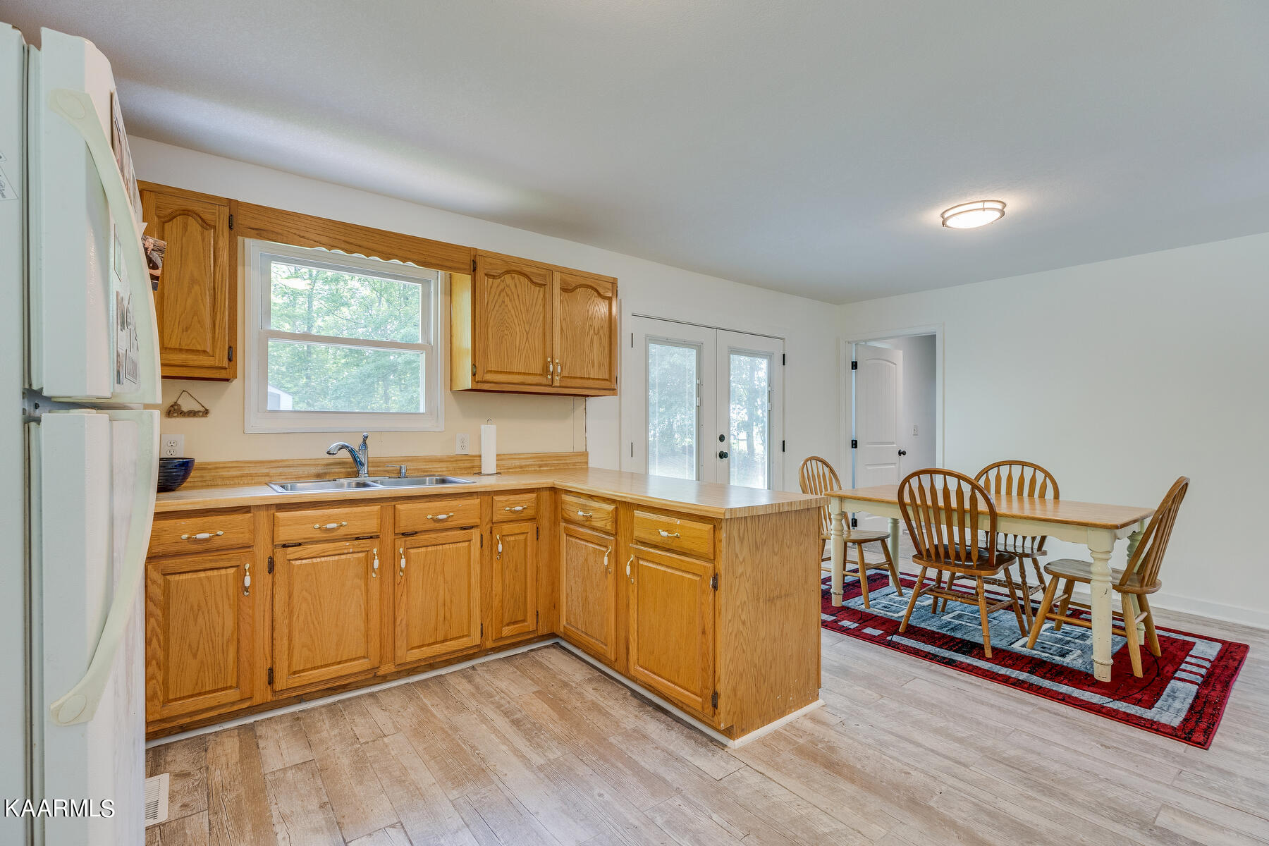 664 Pilot Mountain Road Sunbright, TN 37872 - Photo 13 of 37 014