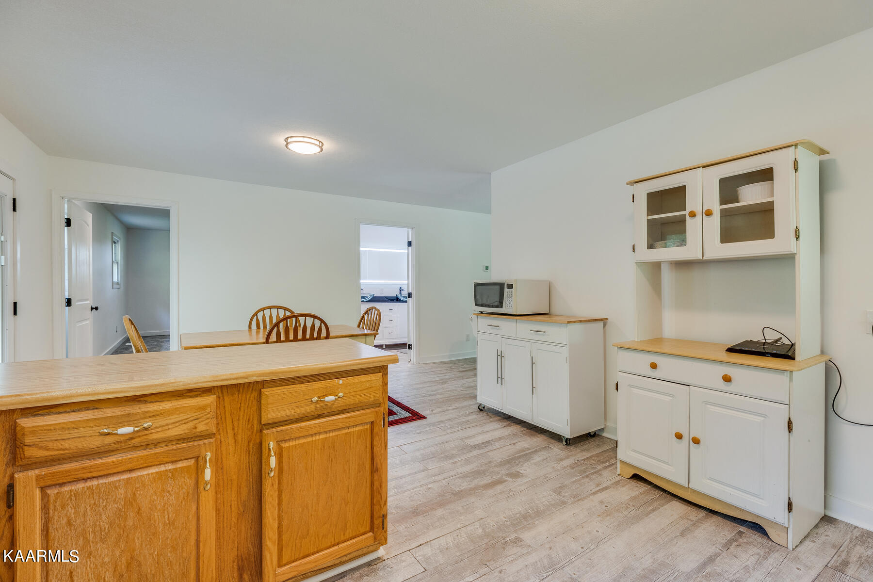 664 Pilot Mountain Road Sunbright, TN 37872 - Photo 14 of 37 015