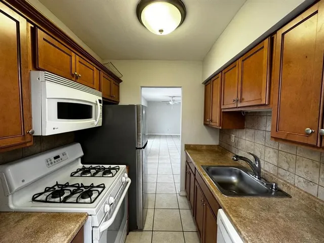 $164,500 | 7720 Harding Avenue, Unit 1, Miami Beach, FL 33141