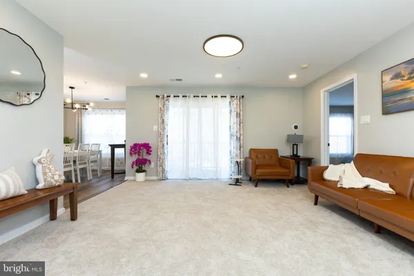 $325,000 | 9101 Gracious End Court, Unit 204, Columbia, MD 21046