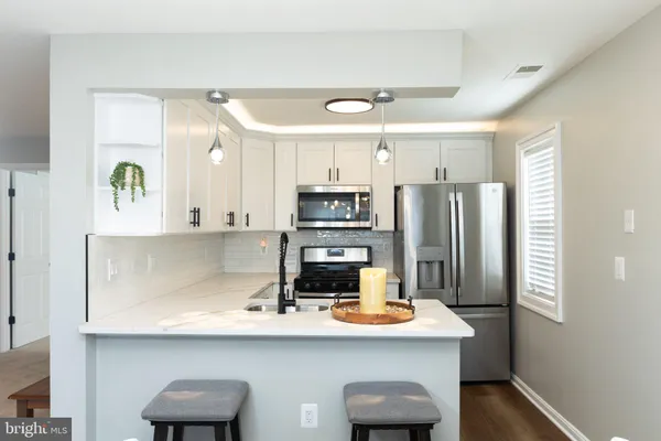 $325,000 | 9101 Gracious End Court, Unit 204, Columbia, MD 21046