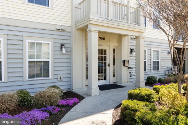 $325,000 | 9101 Gracious End Court, Unit 204, Columbia, MD 21046