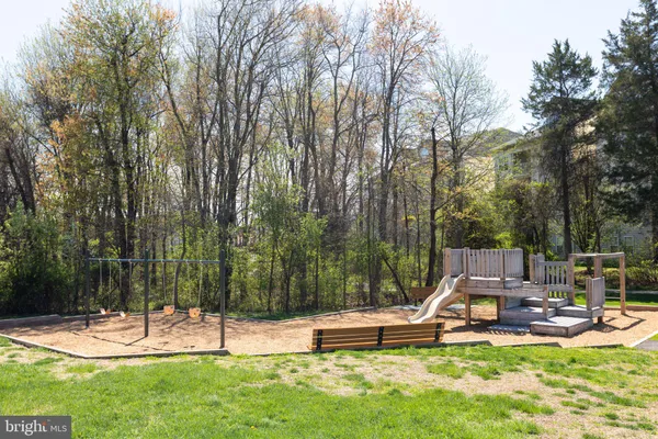 $325,000 | 9101 Gracious End Court, Unit 204, Columbia, MD 21046