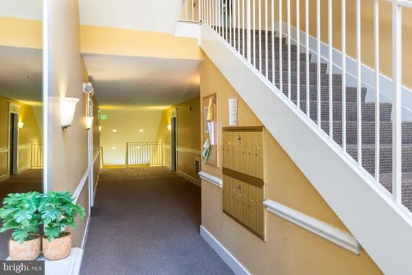 $325,000 | 9101 Gracious End Court, Unit 204, Columbia, MD 21046