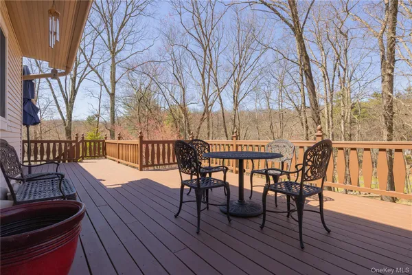 $979,000 | 4 Cristin Court, Stony Point, NY 10980