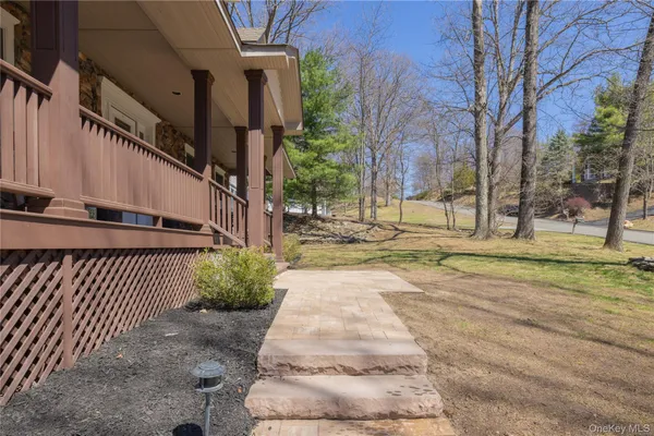 $979,000 | 4 Cristin Court, Stony Point, NY 10980