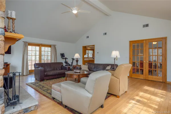 $979,000 | 4 Cristin Court, Stony Point, NY 10980