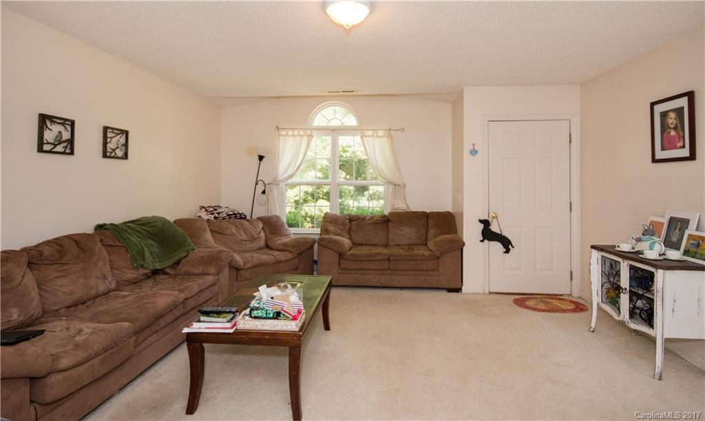 256 Valleyview Road Mooresville, NC 28117 - Photo 3 of 14