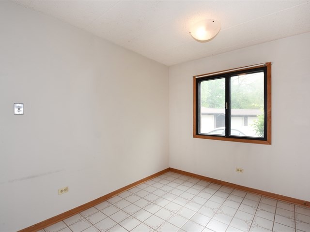 916 Olive Road, Unit 1B Homewood, IL 60430 - Photo 10 of 25