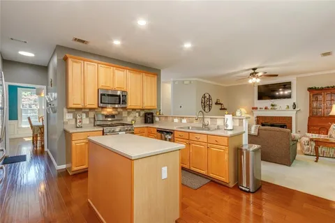 $645,000 | 320 Hillside Manor Drive Northeast, Sugar Hill, GA 30518