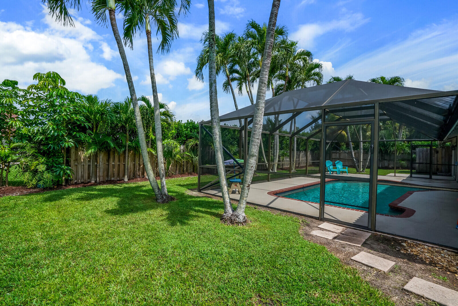21929 Cricklewood Boca Raton, FL 33428 - Photo 45 of 47 Big side yards