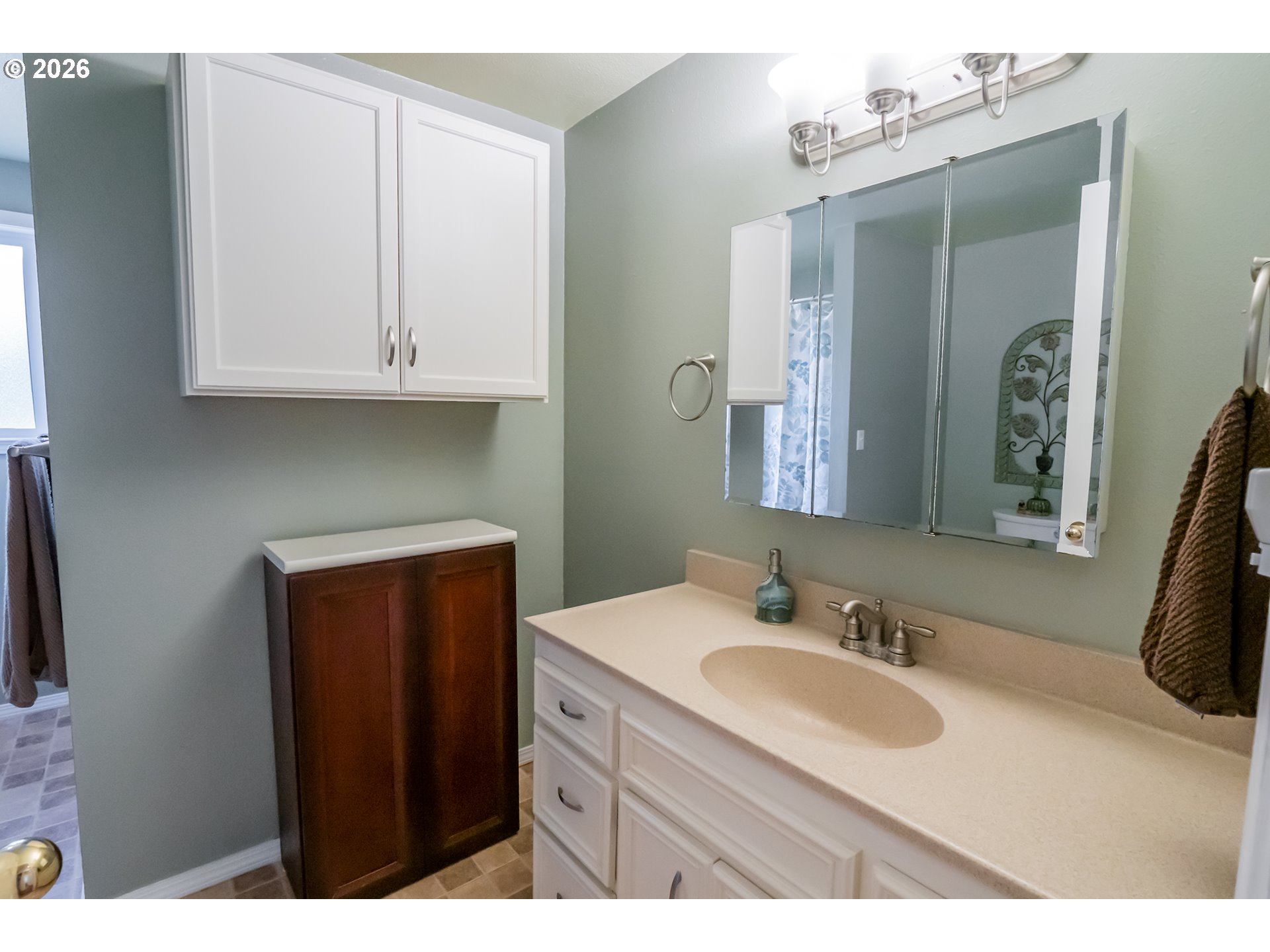 4483 Thunderbird Street Eugene, OR 97404 - Photo 17 of 33