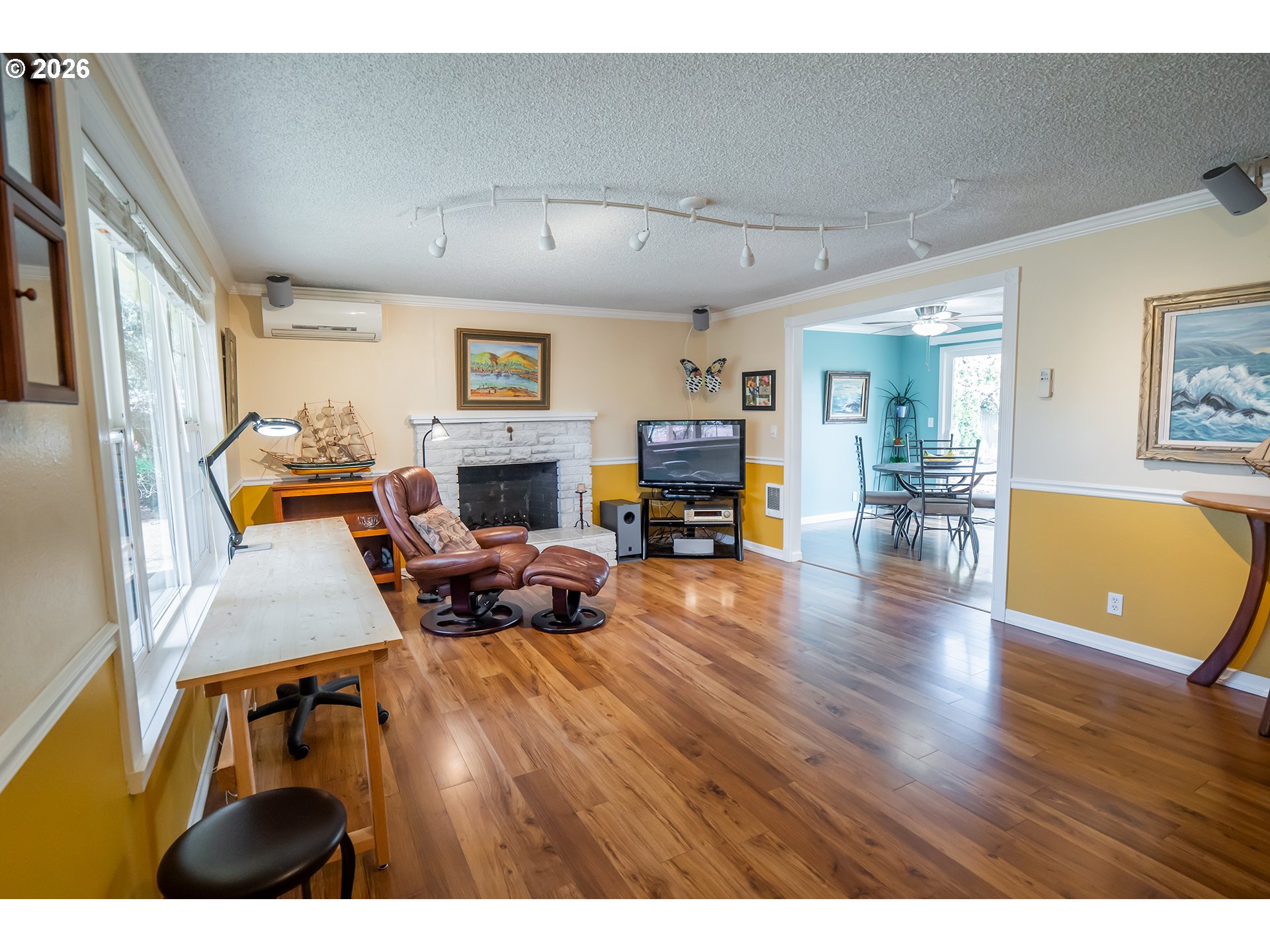 4483 Thunderbird Street Eugene, OR 97404 - Photo 2 of 33