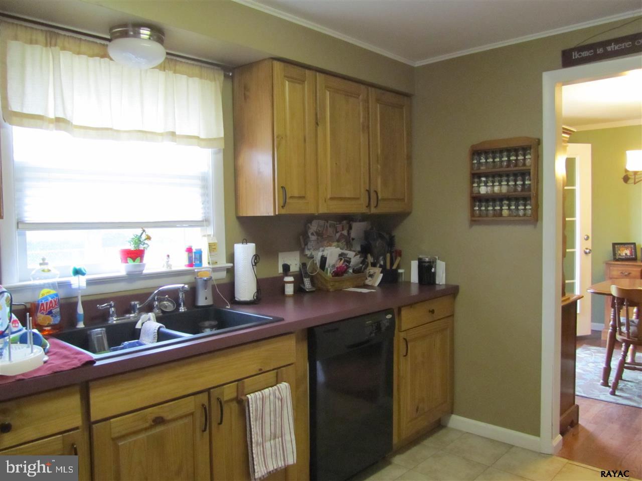 541 Haines Road York, PA 17402 - Photo 9 of 19 Gallery Image 9