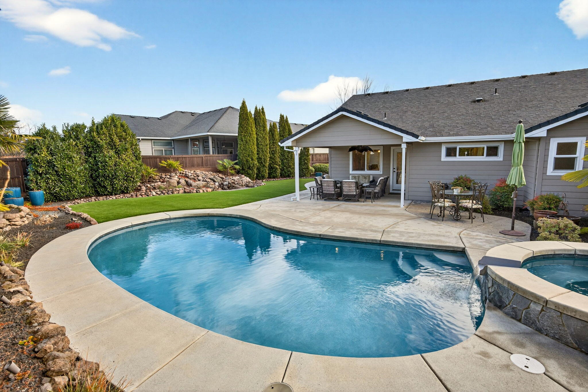 959 Pumpkin Ridge Eagle Point, OR 97524 - Photo 36 of 50 ApxPR00010