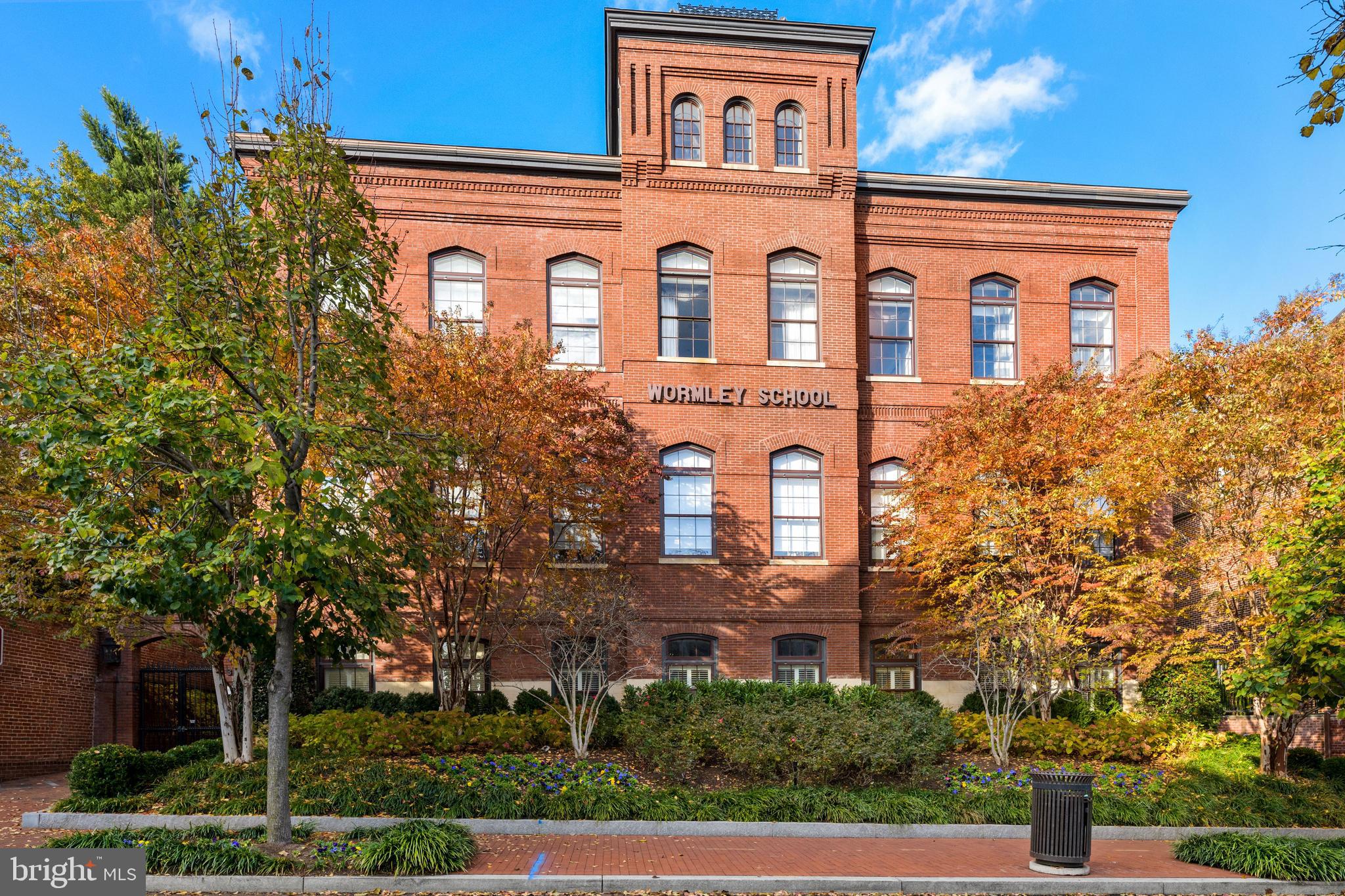 3329 Prospect Street Northwest, Unit 7 Washington, DC 20007 - Photo 46 of 50 front view of a building