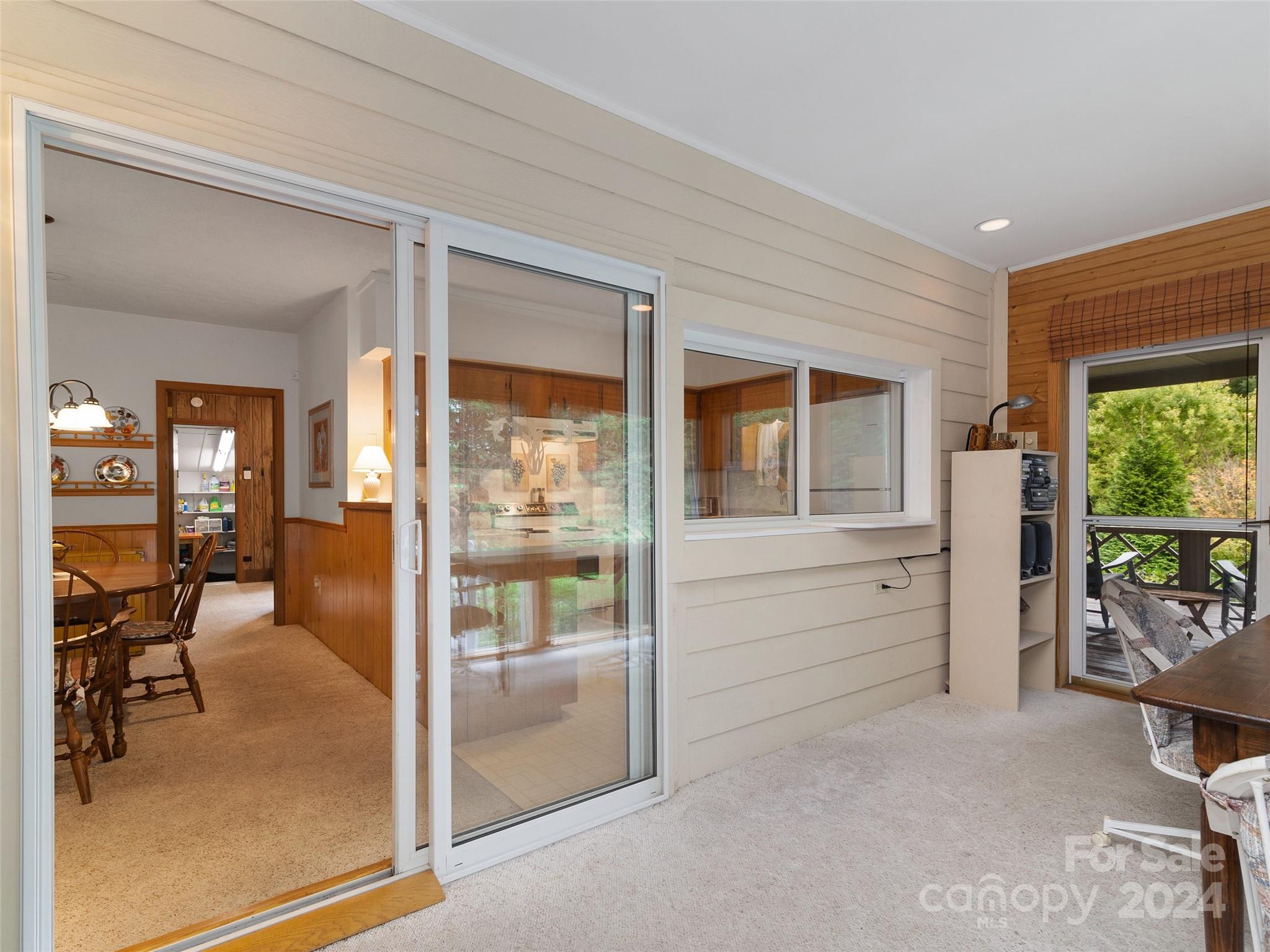 834 Walker Road Waynesville, NC 28786 - Photo 8 of 34