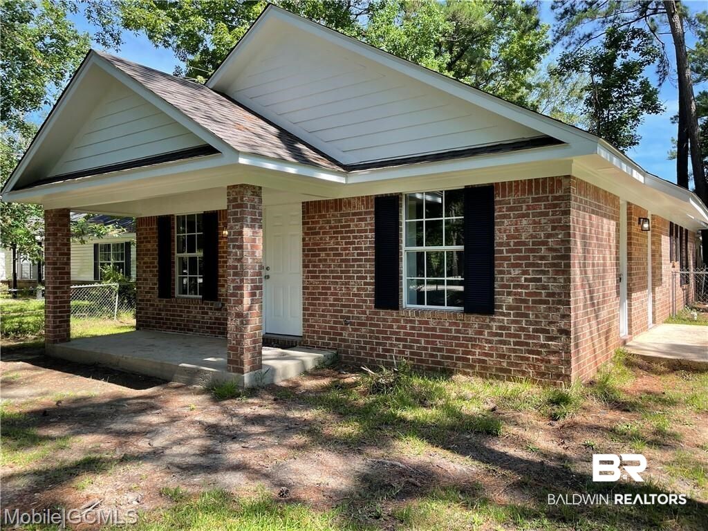 2358 Club House Road Mobile, AL 36605 - Photo 3 of 17