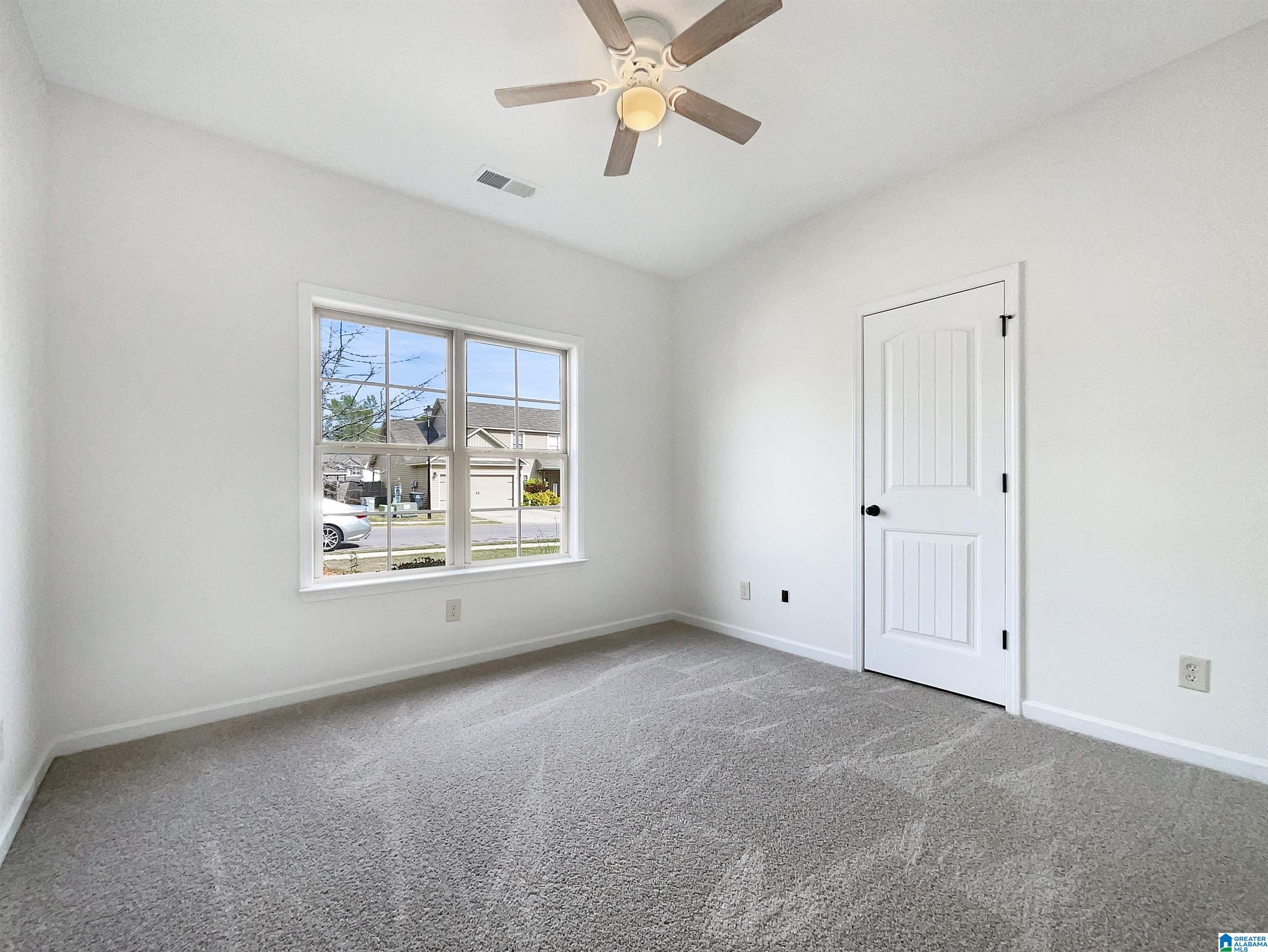 165 Waterstone Way Calera, AL 35040 - Photo 2 of 19