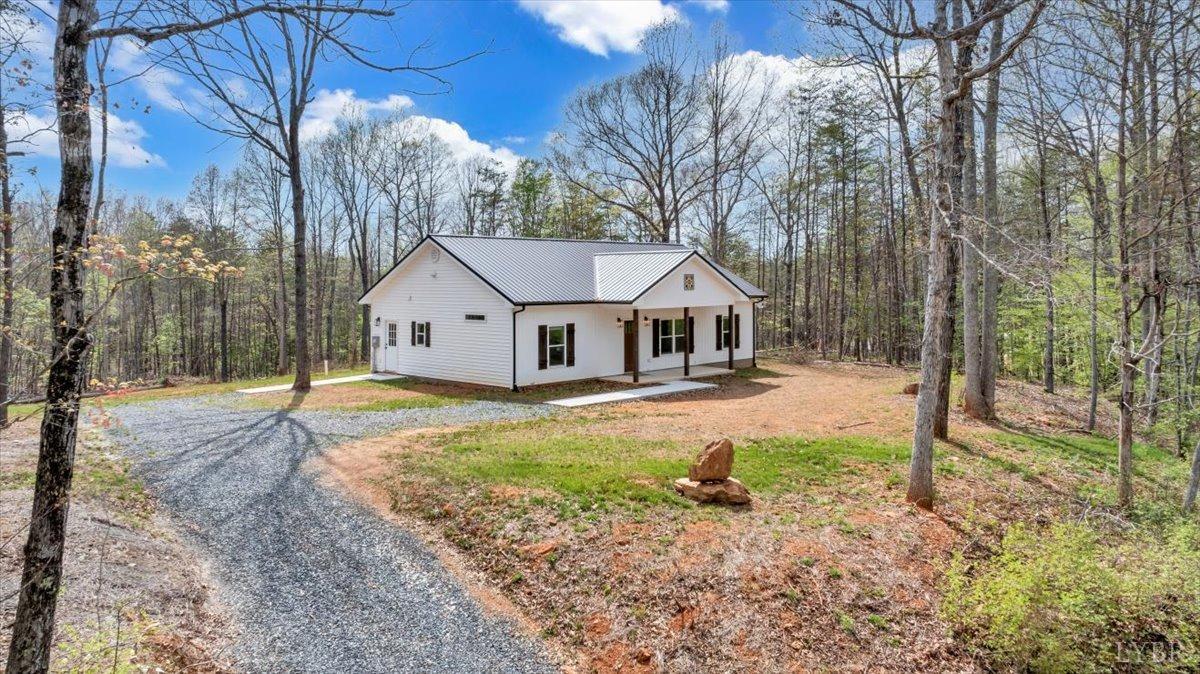 9900 Stonewall Road Appomattox, VA 24522 - Photo 32 of 49
