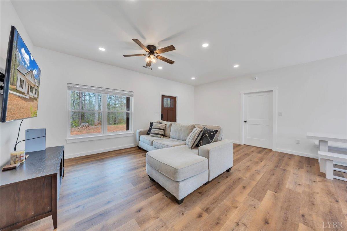 9900 Stonewall Road Appomattox, VA 24522 - Photo 4 of 49