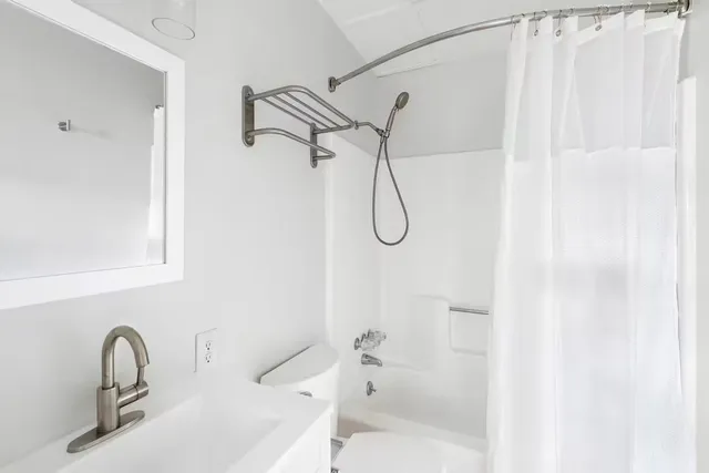 $319,000 | 40 Bee Street, Unit 306, Charleston, SC 29403