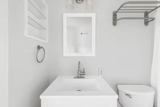 $319,000 | 40 Bee Street, Unit 306, Charleston, SC 29403