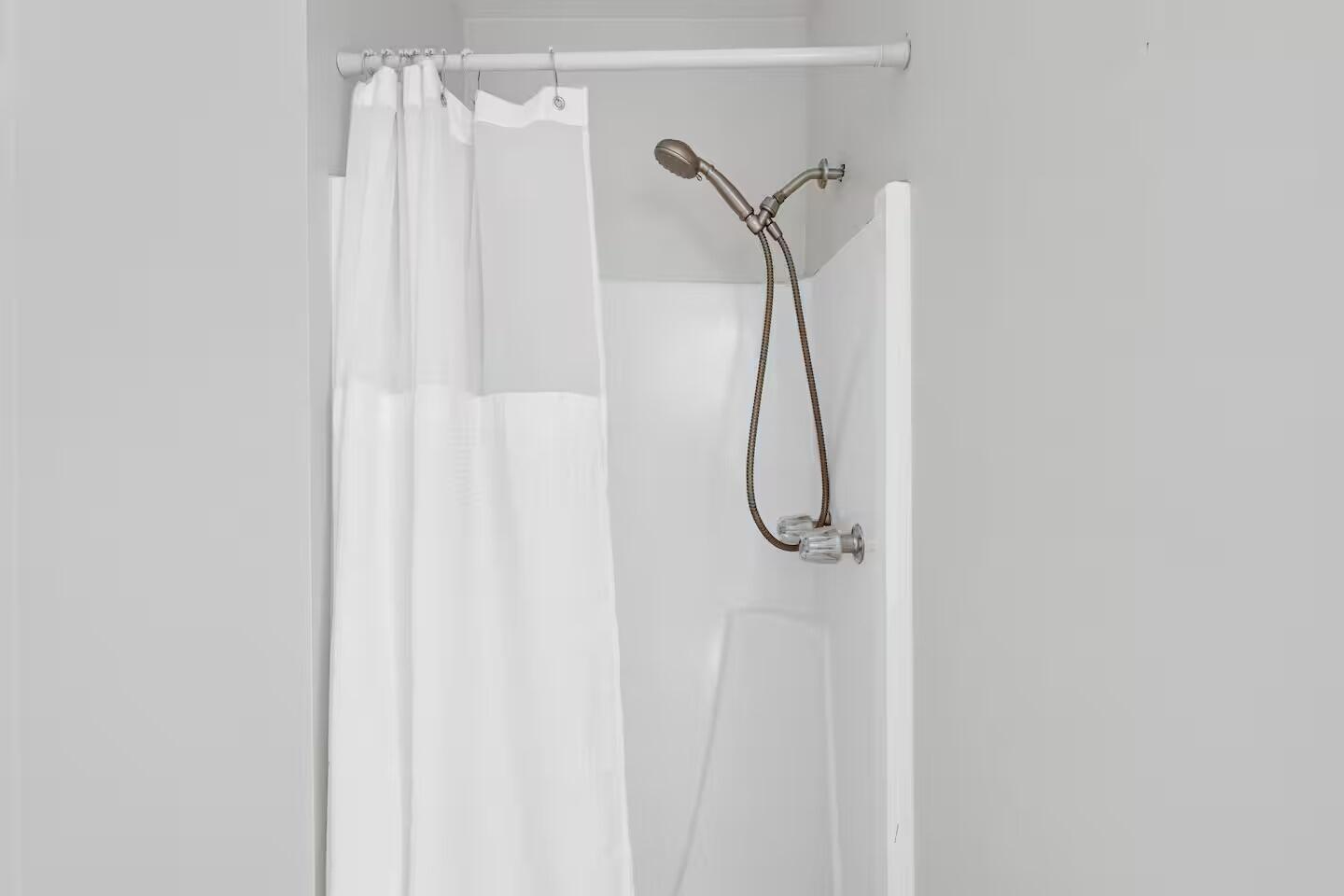 40 Bee Street, Unit 306 Charleston, SC 29403 - Photo 13 of 22 Bathroom 2